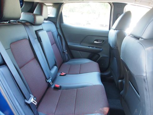 Used 2026 Nissan Kicks SR FWD image 13