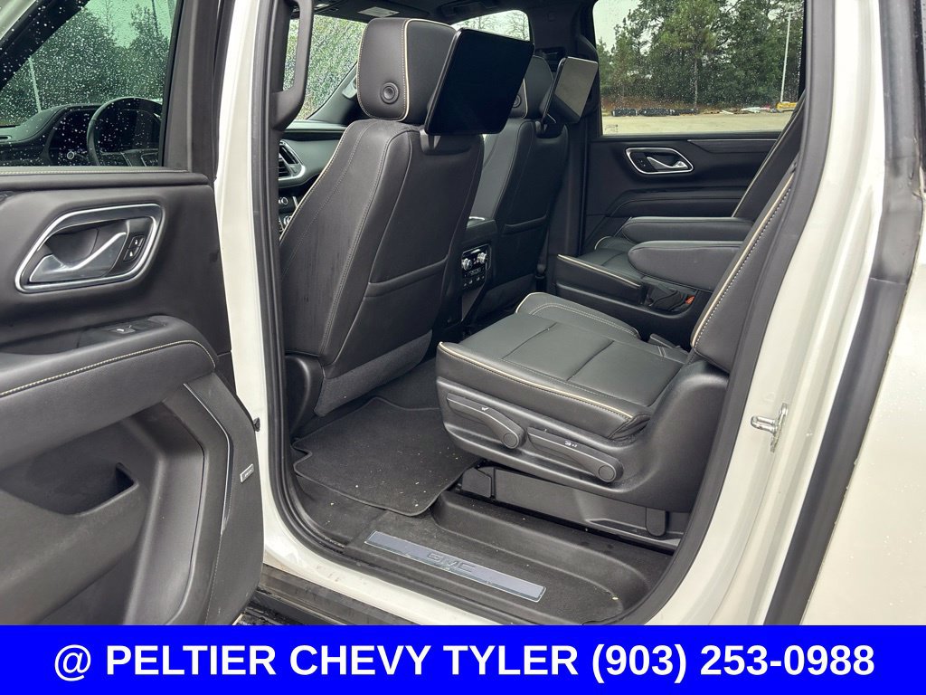 Used 2021 GMC Yukon XL SLT w/ SLT Premium Package RWD image 19