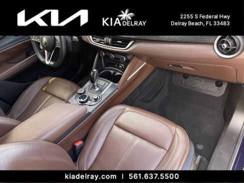 Used 2019 Alfa Romeo Stelvio w/ Nero Edizione image 10