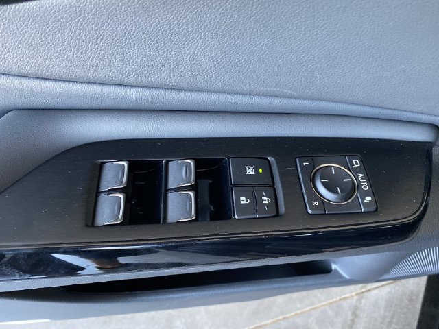 Used 2025 Lexus ES 300h w/ Premium Package FWD image 19