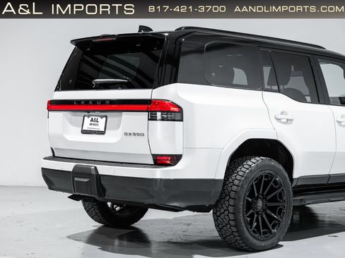 Used 2024 Lexus GX 550 w/ Cold Area Package image 36