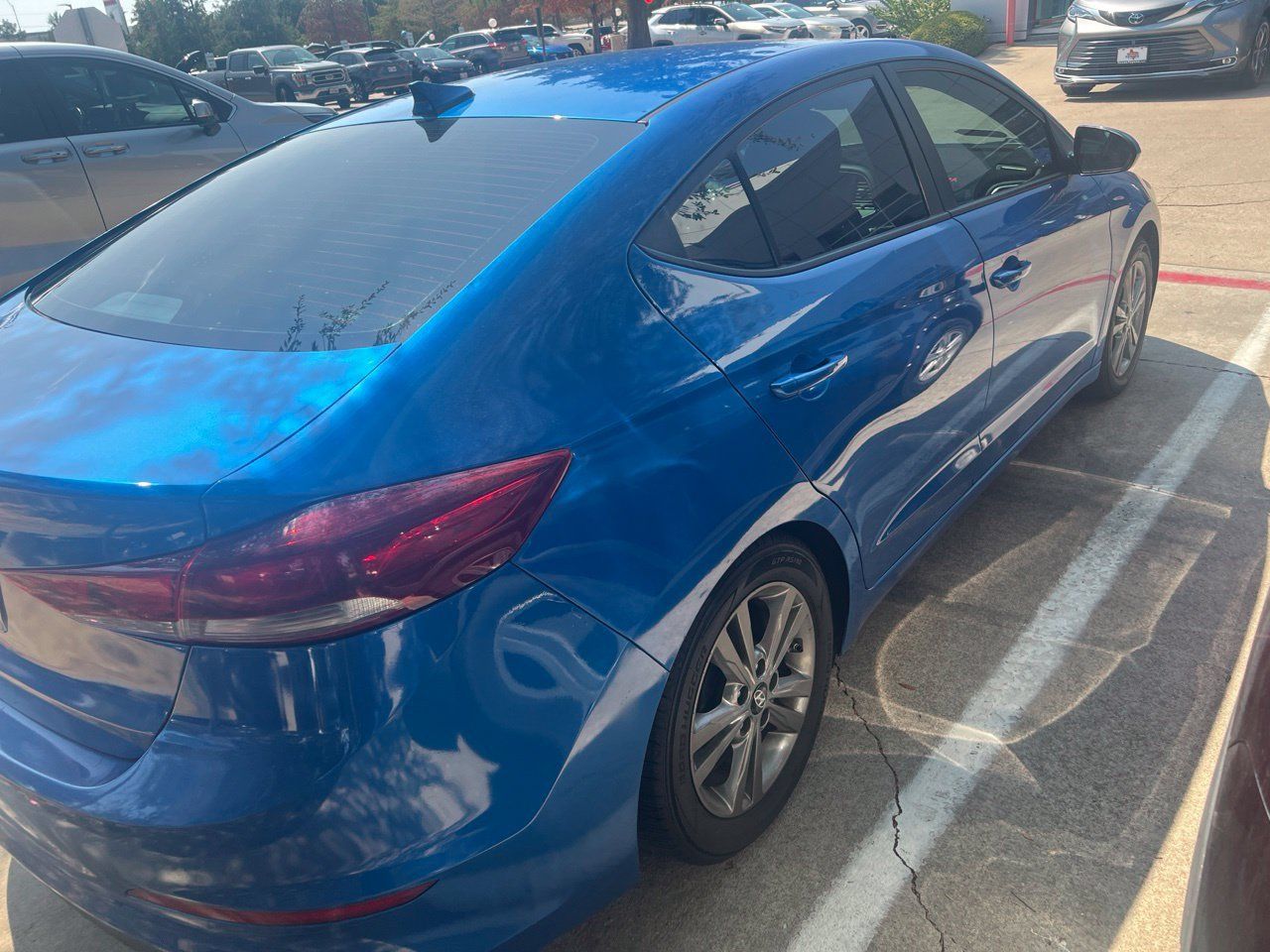 Used 2017 Hyundai Elantra Value Edition w/ Cargo Package FWD image 4