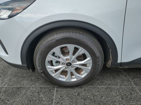 Used 2023 Ford Escape Active image 30