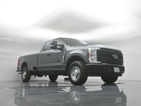 Certified 2025 Ford F250 XL RWD image 47