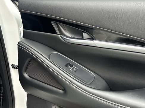 Certified 2025 INFINITI QX60 Pure image 34