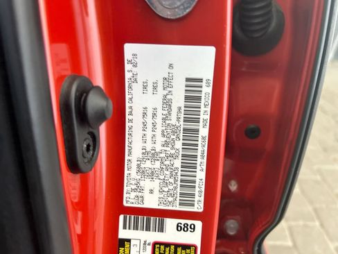 Used 2018 Toyota Tacoma SR5 RWD image 36