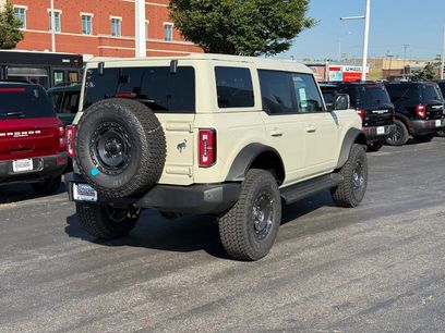 New 2025 Ford Bronco Outer Banks w/ Sasquatch Package