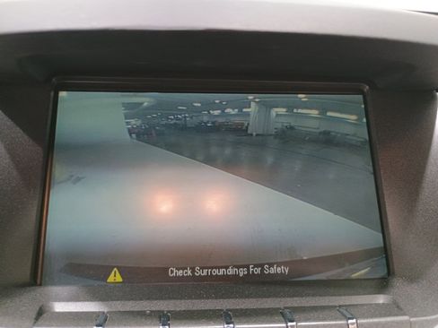 Used 2014 GMC Terrain SLE image 17