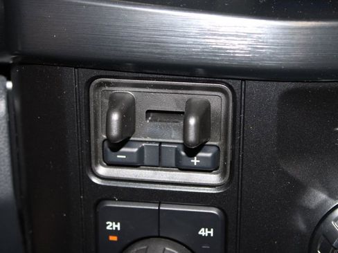 New 2026 Ford F250 Lariat w/ Black Appearance Package image 46