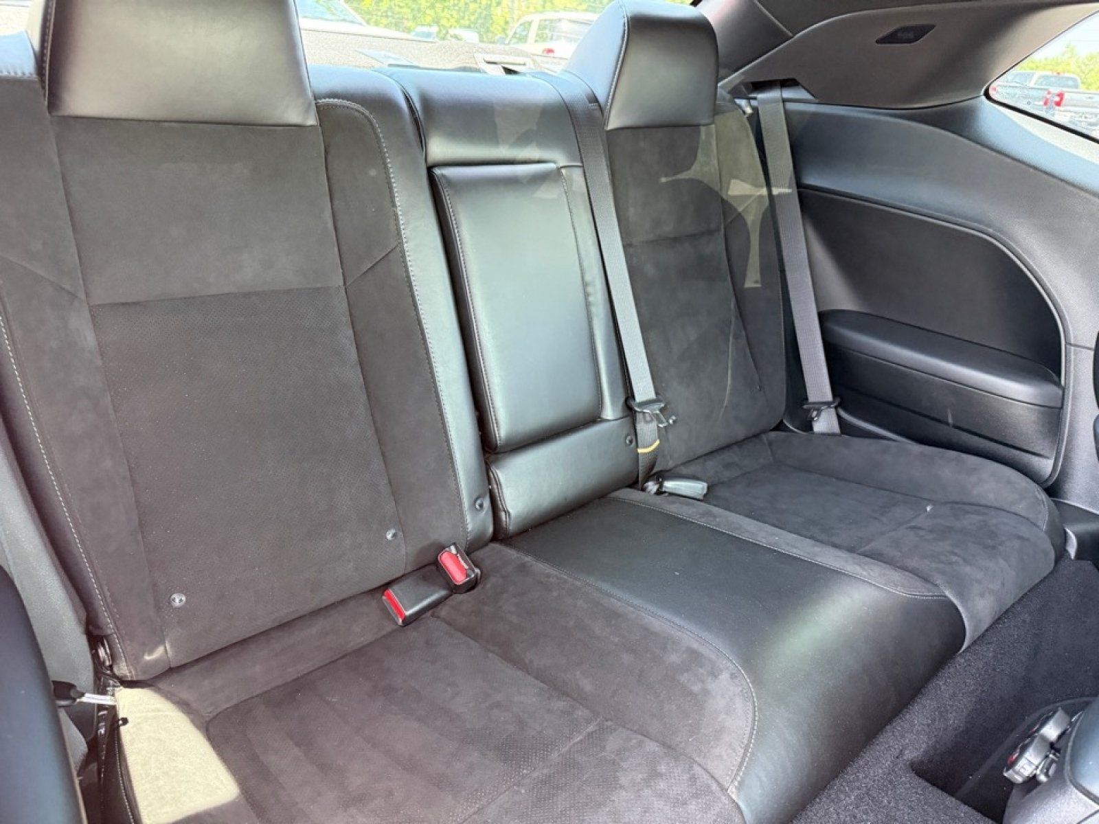 Used 2022 Dodge Challenger R/T Scat Pack RWD image 28