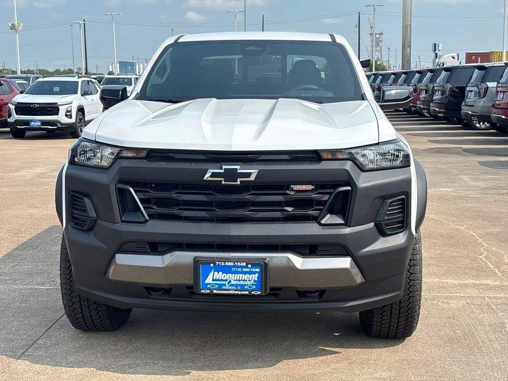 New 2026 Chevrolet Colorado Trail Boss AWD/4WD image 2