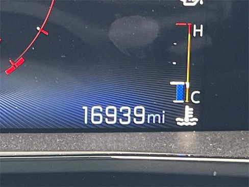 Used 2023 Chevrolet Colorado LT w/ LT Convenience Package image 32