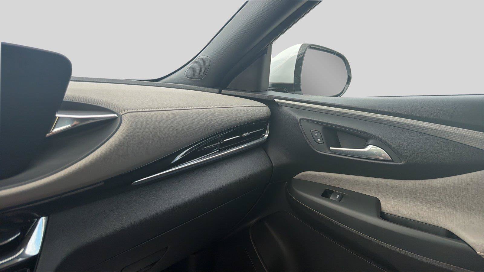 Used 2025 Buick Envista Avenir FWD image 10