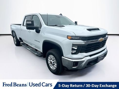 Used 2025 Chevrolet Silverado 2500 LT w/ Convenience Package AWD/4WD image 1
