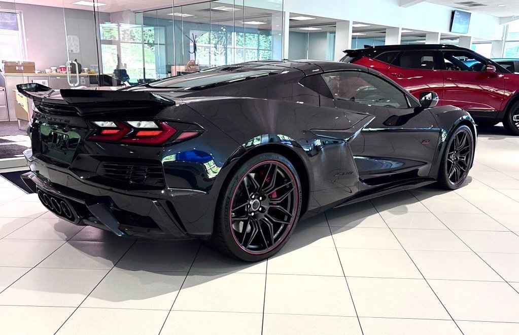 Certified 2023 Chevrolet Corvette Z06 RWD image 5