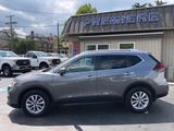 Used 2019 Nissan Rogue SV image 2