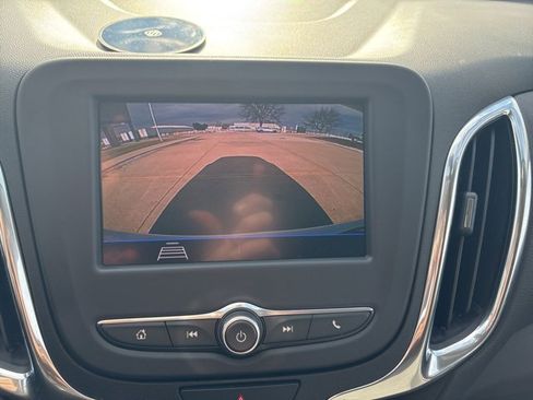 Used 2020 Chevrolet Equinox LT image 32