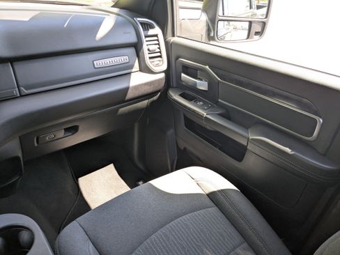 Certified 2024 RAM 2500 Big Horn w/ Night Edition image 16