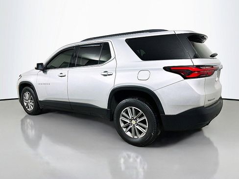 Used 2022 Chevrolet Traverse LT image 5
