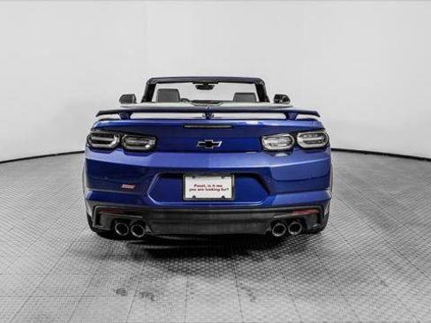 Used 2022 Chevrolet Camaro SS RWD image 7