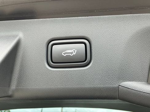 Used 2025 Hyundai Tucson Limited FWD image 34