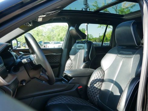 Certified 2023 Jeep Grand Cherokee Summit w/ Adv Protech Group IV image 21