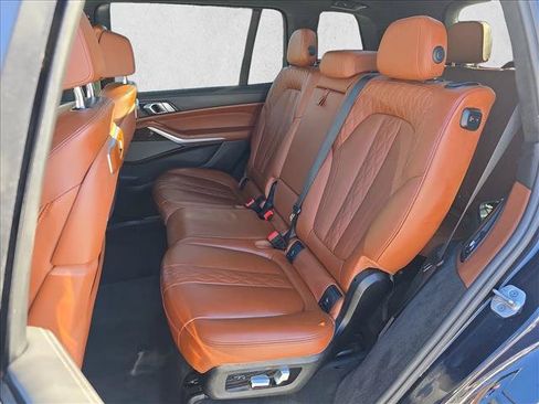 Used 2023 BMW X7 xDrive40i w/ Executive Package AWD/4WD image 14