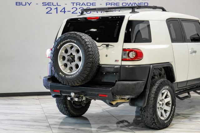 Used 2012 Toyota FJ Cruiser 2WD w/ Convenience Pkg image 10