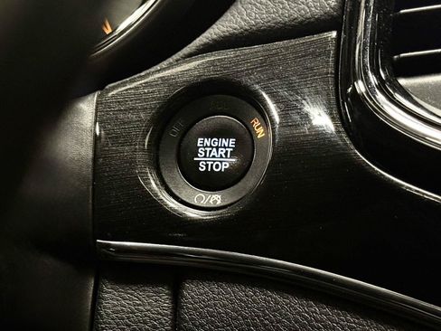 Used 2020 Jeep Grand Cherokee Trailhawk w/ Trailhawk Luxury Group AWD/4WD image 25