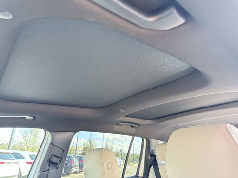 Used 2025 Mercedes-Benz GLB 250 GLB 250 image 23