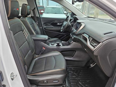 Used 2022 GMC Terrain AT4 w/ Infotainment Package II image 23