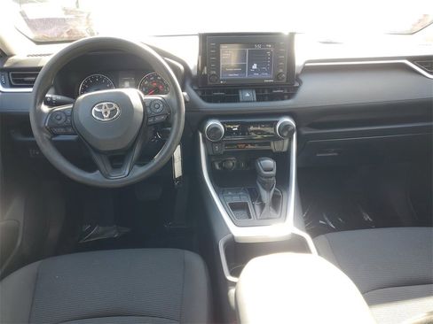 Certified 2022 Toyota RAV4 LE image 10