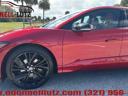 Used 2024 Jaguar I-PACE R-Dynamic HSE image 4