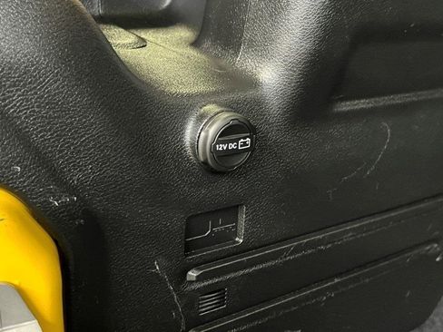 Used 2021 Jeep Wrangler Unlimited Sport image 10