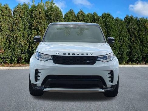 Used 2025 Land Rover Discovery Dynamic SE AWD/4WD image 2