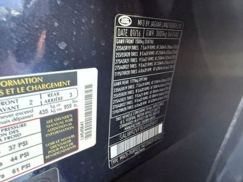 Used 2016 Land Rover Range Rover Sport HSE image 40