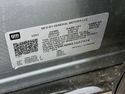 Used 2024 Buick Enclave Premium image 12