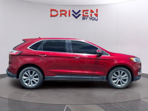 Used 2019 Ford Edge Titanium w/ Equipment Group 301A FWD image 6