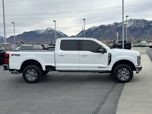 Used 2026 Ford F250 Lariat w/ FX4 Off-Road Package image 31