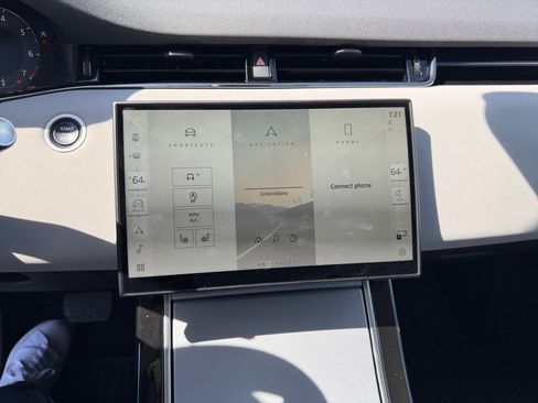 Used 2024 Land Rover Range Rover Evoque S image 17