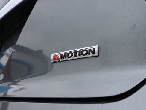 Used 2020 Volkswagen Atlas Cross Sport SEL Premium R-Line image 41