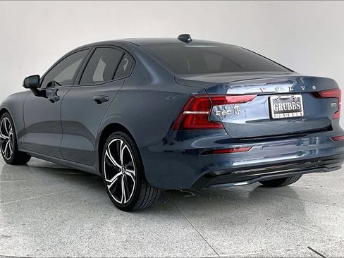 Used 2024 Volvo S60 B5 Core FWD image 15