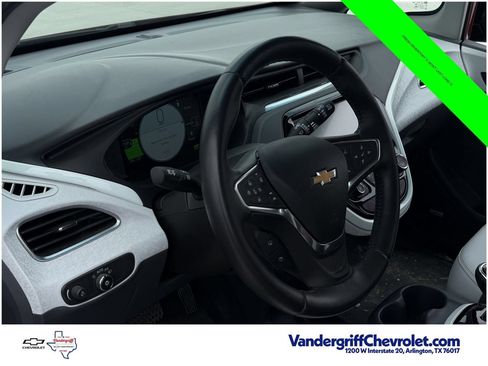 Used 2021 Chevrolet Bolt Premier w/ Infotainment Package FWD image 11