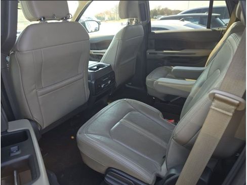 Used 2019 Ford Expedition Limited w/ Texas Edition Package image 11