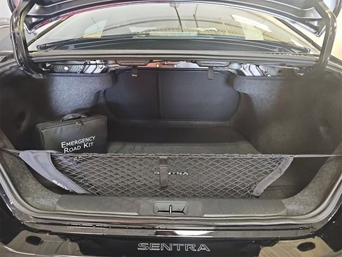 New 2025 Nissan Sentra SV w/ Trunk Package image 12