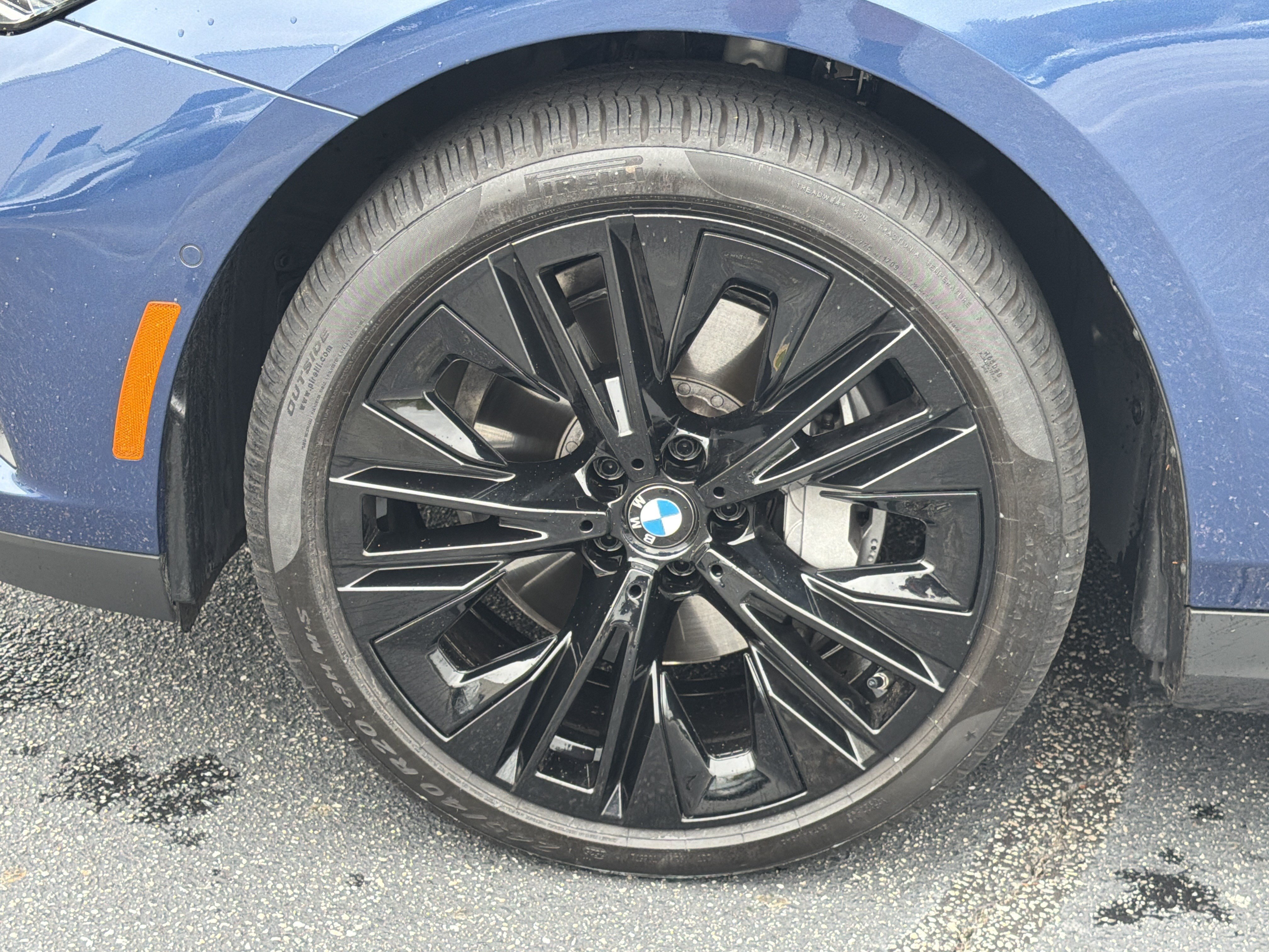 Certified 2027 BMW 540i xDrive AWD/4WD image 31