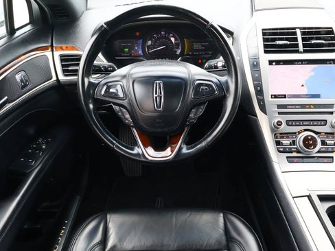 Used 2018 Lincoln MKZ Select w/ Select Plus Package FWD image 9