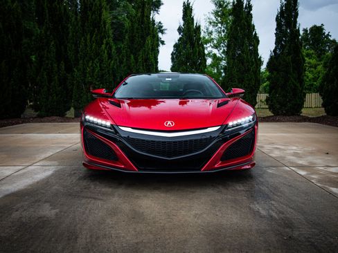 Used 2017 Acura NSX AWD/4WD image 5