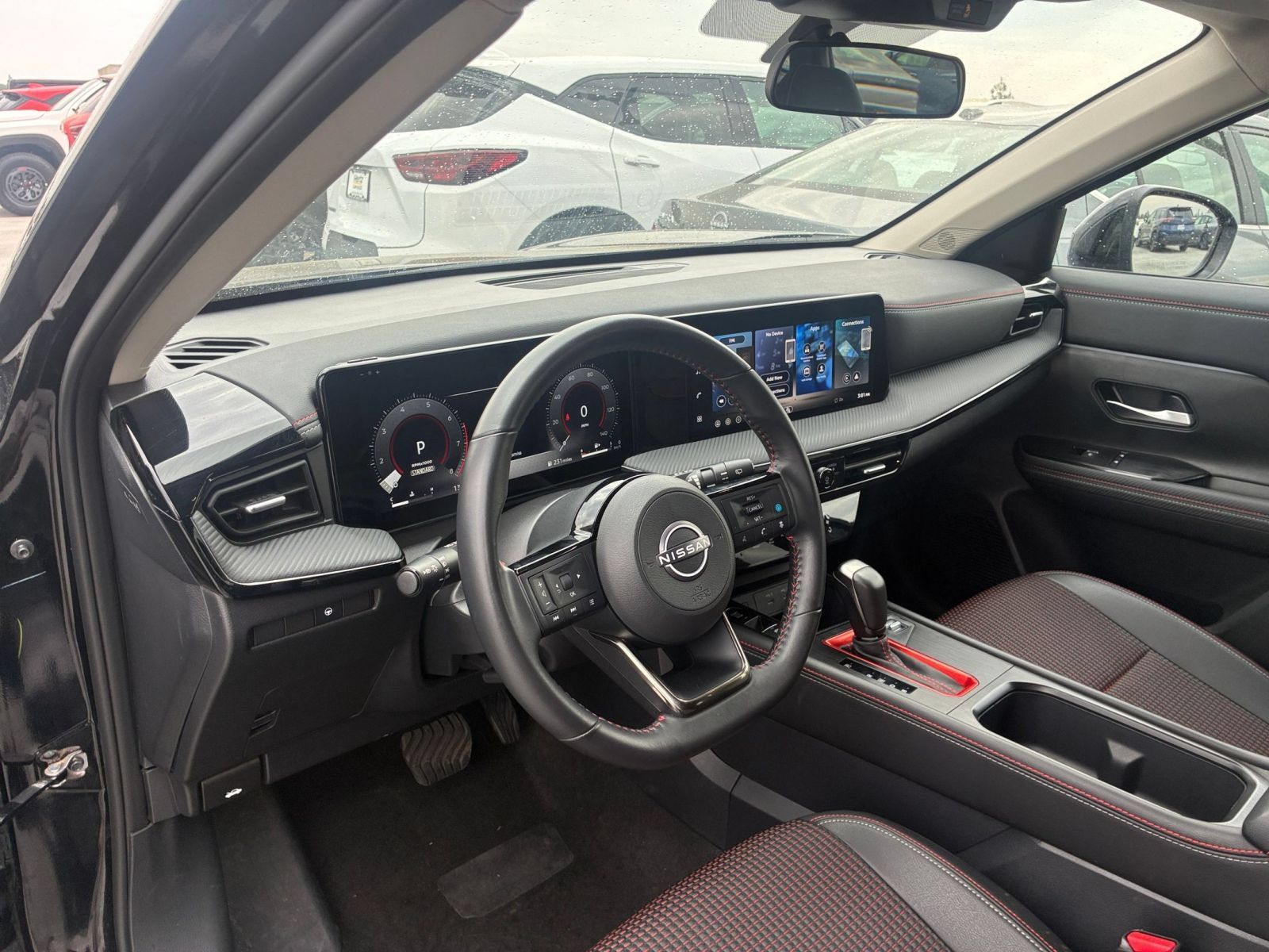 Used 2026 Nissan Kicks SR AWD/4WD image 32