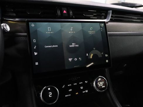 Used 2021 Jaguar F-PACE image 29